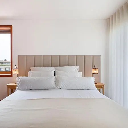 Leca Front Luxury Penthouse Apartment