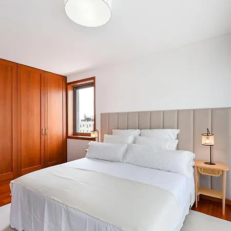 Leca Front Luxury Penthouse Apartament *