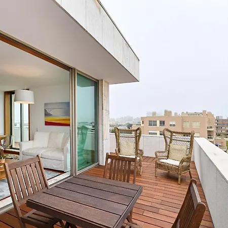 Luxury Oceanfront Penthouse In Leca Da Palmeira *