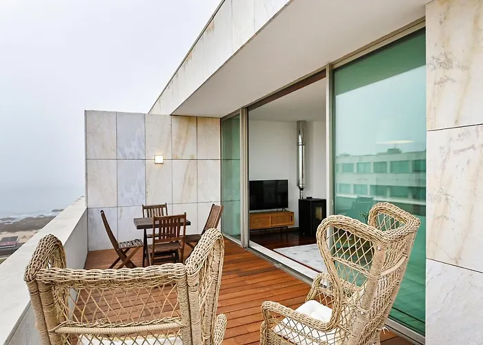 Leça Front Luxury Penthouse *