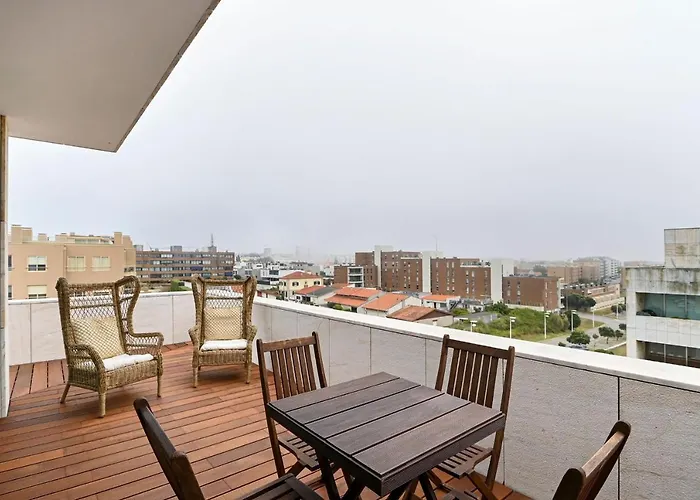 Leca Front Luxury Penthouse 아파트