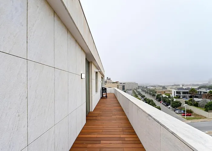 Leca Front Luxury Penthouse