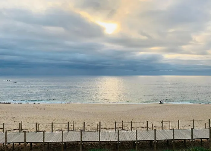 아파트 Leca Front Luxury Penthouse 레카다팔메이라